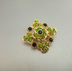 Gold Plated Green Rhinestone Flower Brooch Lapel Pin Sparkling Corsage